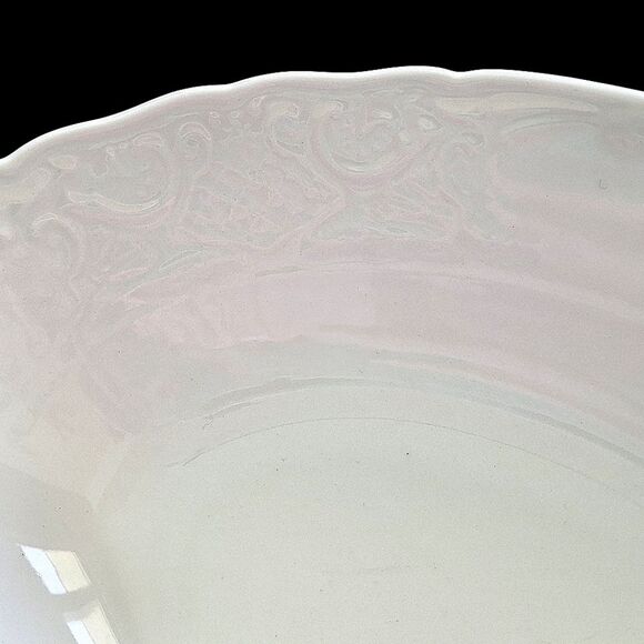 Johnson Brothers Richmond White Oval Serving Bowl 9" Vegetable Bowl England - Picture 5 of 15